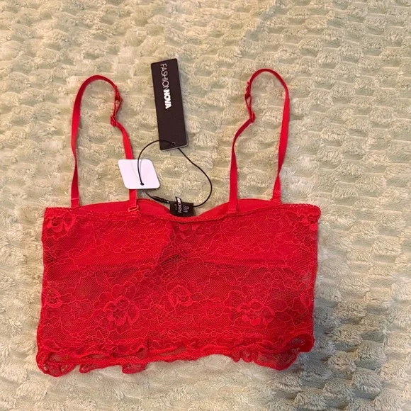 Fashion Nova Scarlet Lace Bandeau - Picture 2 of 2